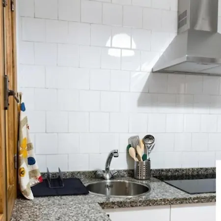 Casa Xabaz, Gijon, Asturias Дом отдыха Хихон